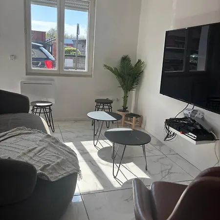 Maison Cosy Avec Cour Privee Апартаменты